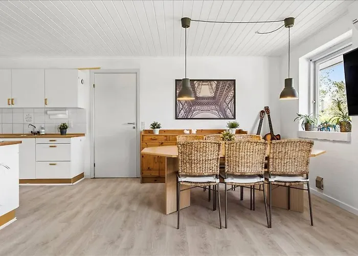 House Near Public Transport Villa Lystrup